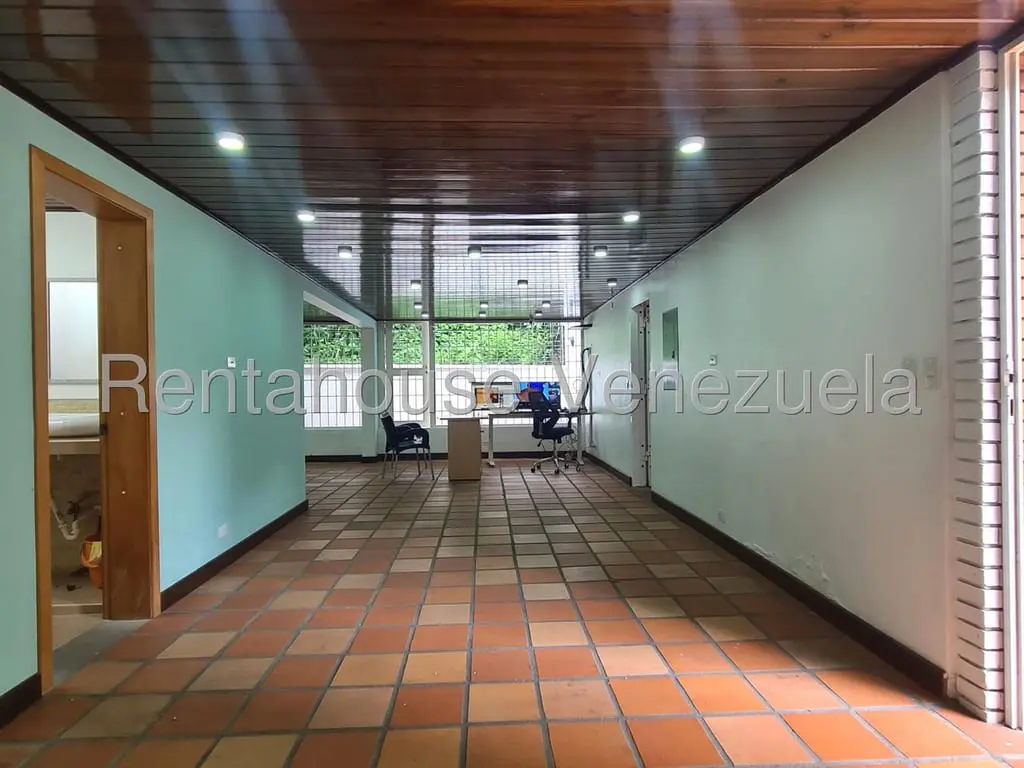 Oficina en Chuao, Caracas - 1