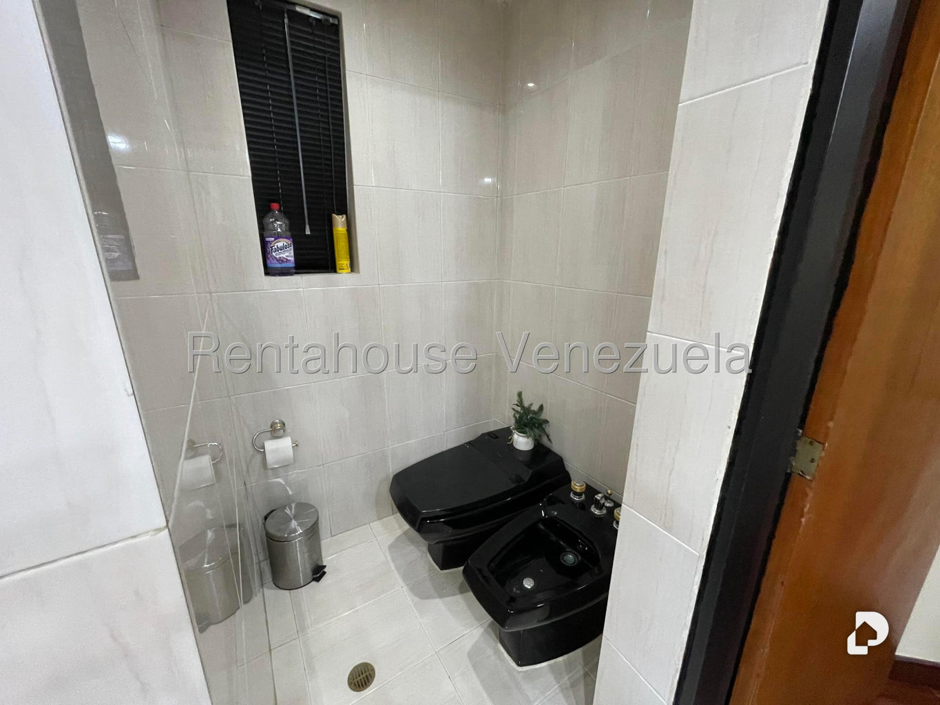 Casa en Corralito, Caracas – 23