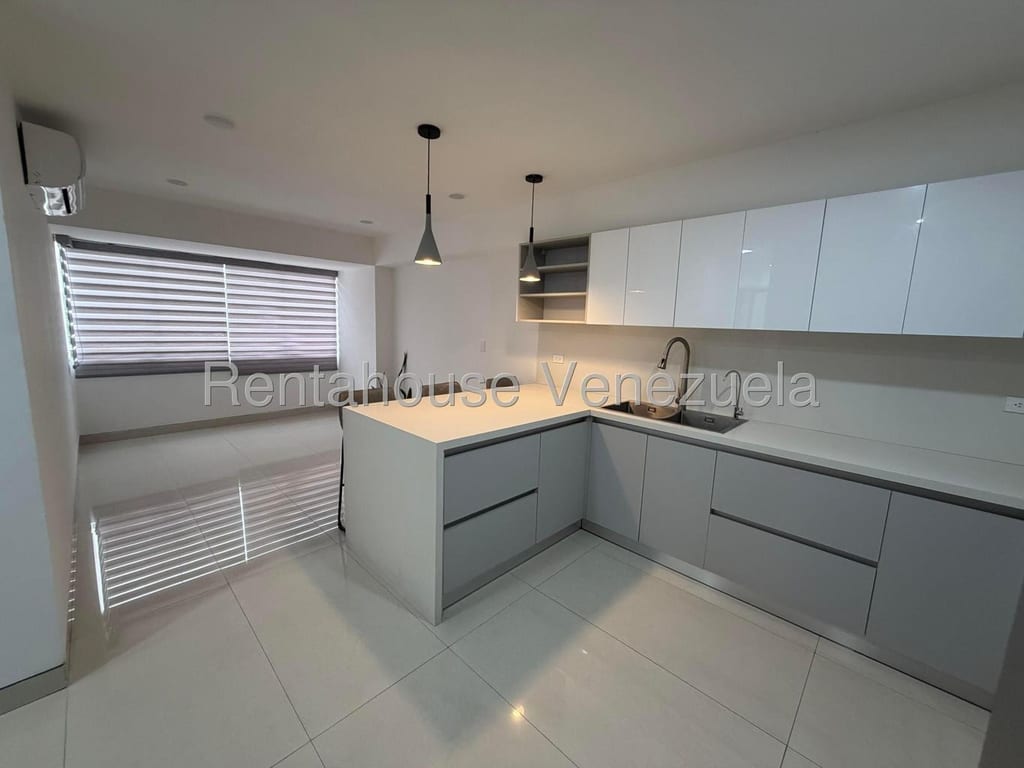 Apartamento en Los Samanes, Caracas - 1