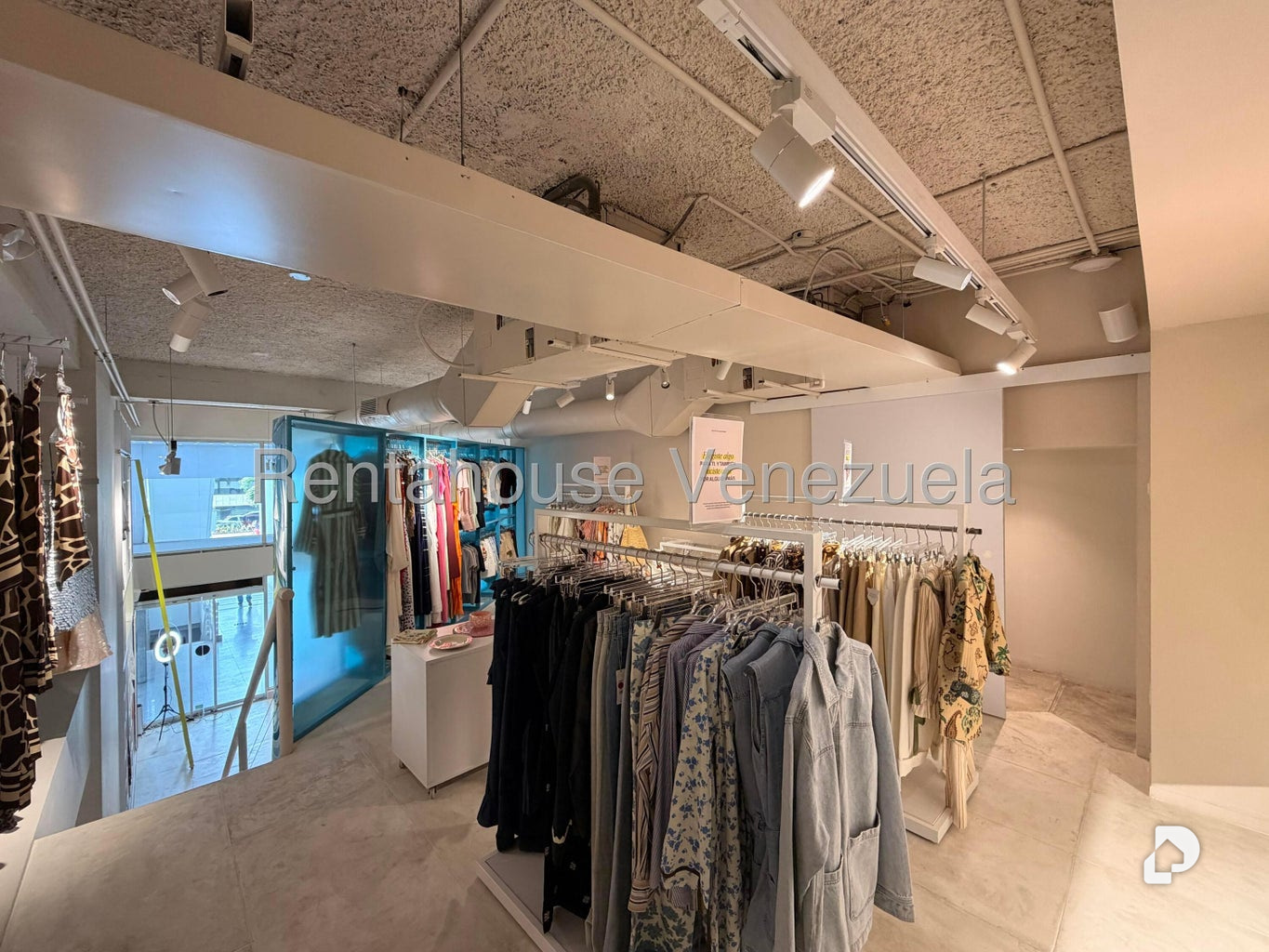 Local comercial en Las Mercedes, Caracas – 21