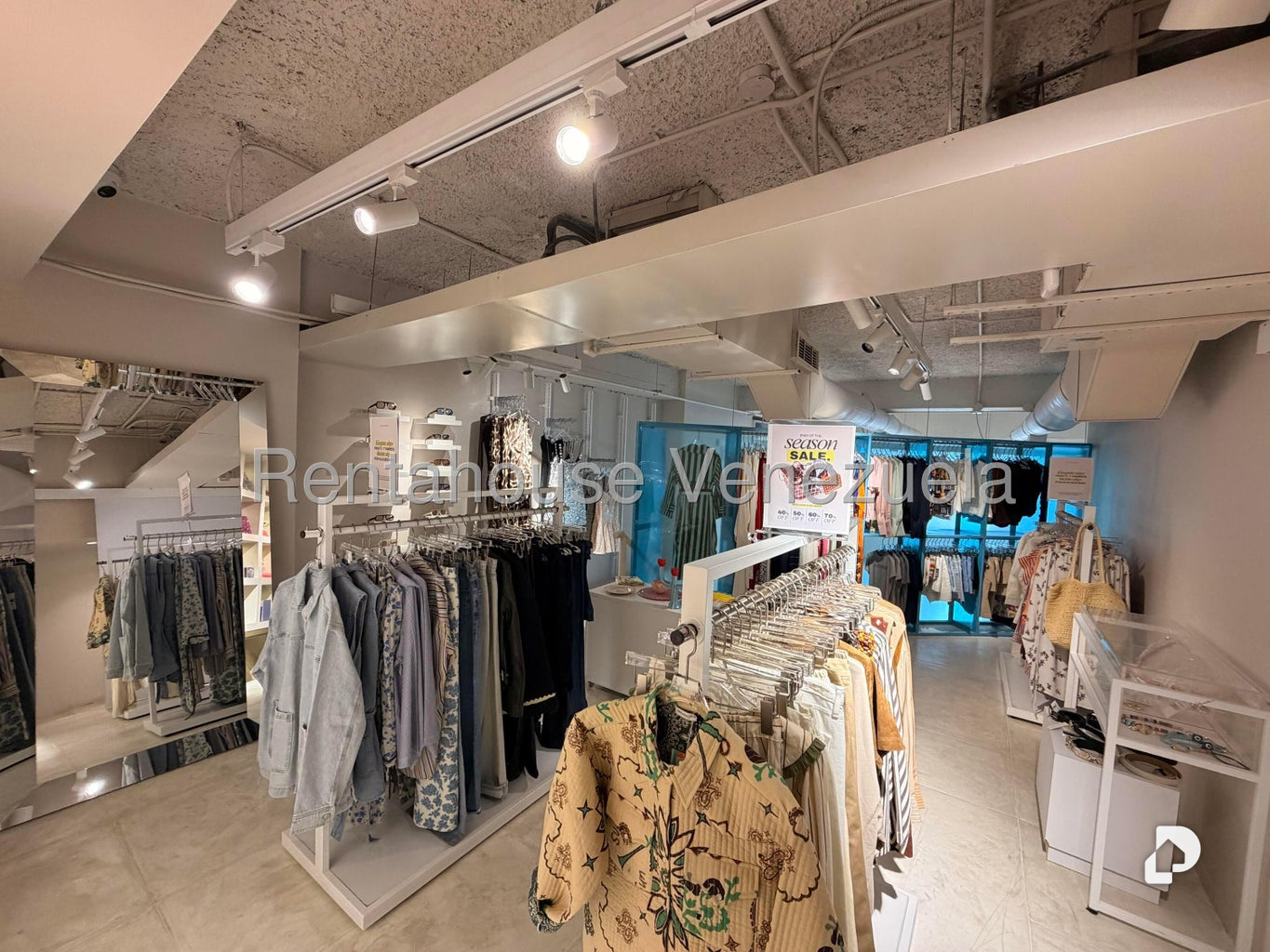 Local comercial en Las Mercedes, Caracas – 22