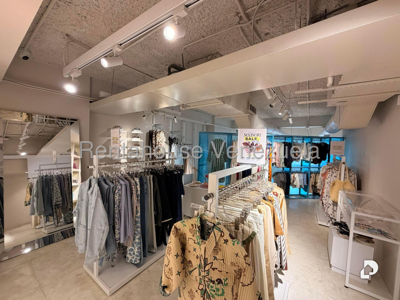 Local comercial en Las Mercedes, Caracas – 29