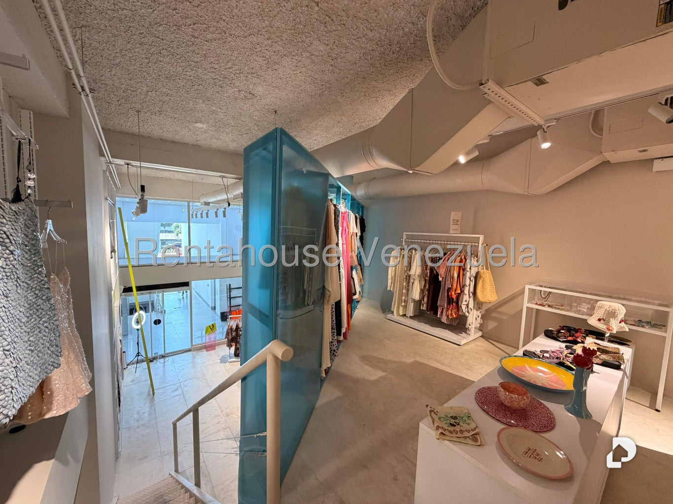 Local comercial en Las Mercedes, Caracas – 25