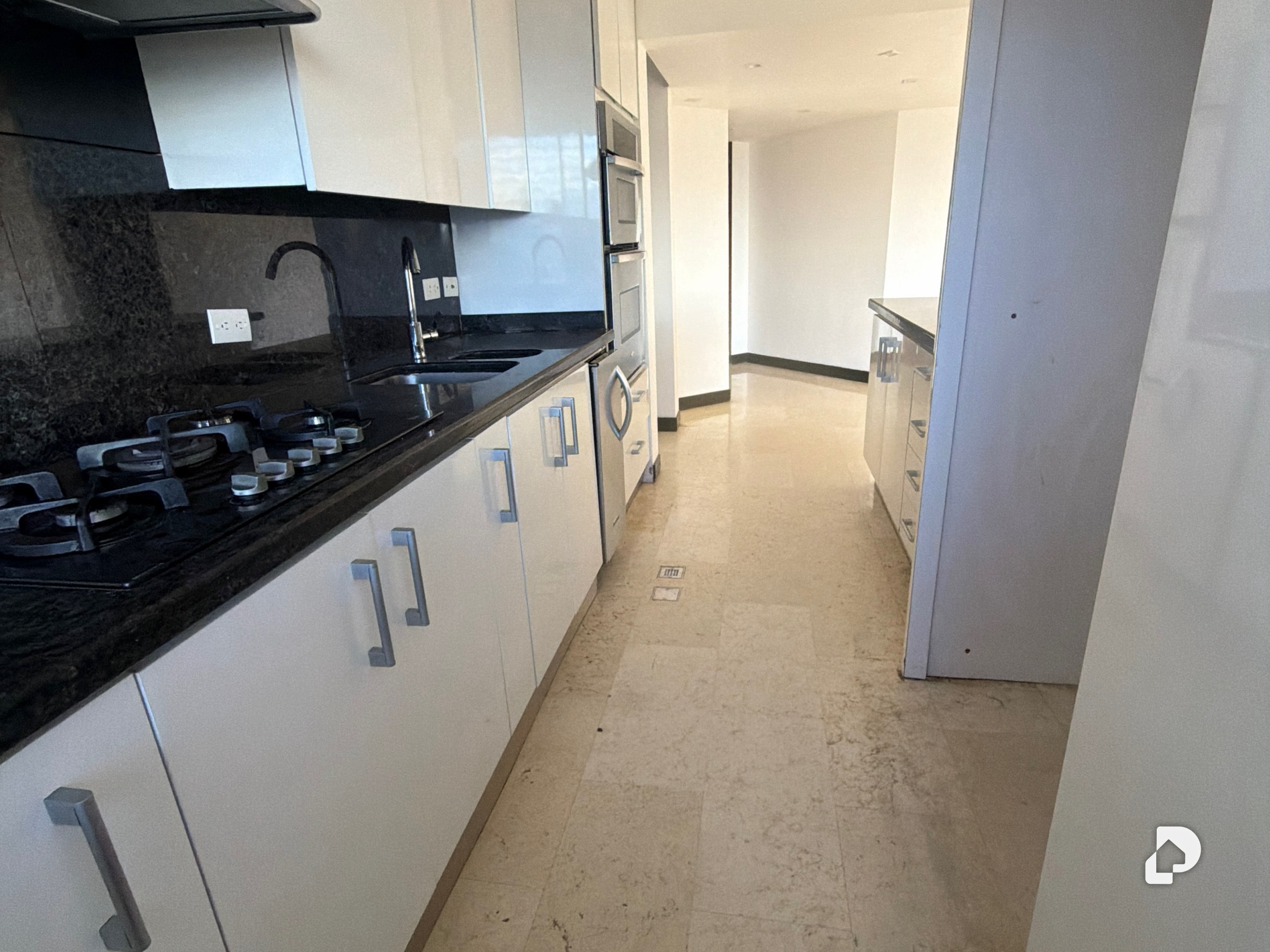 Apartamento en El Solar del Hatillo, Caracas – 4