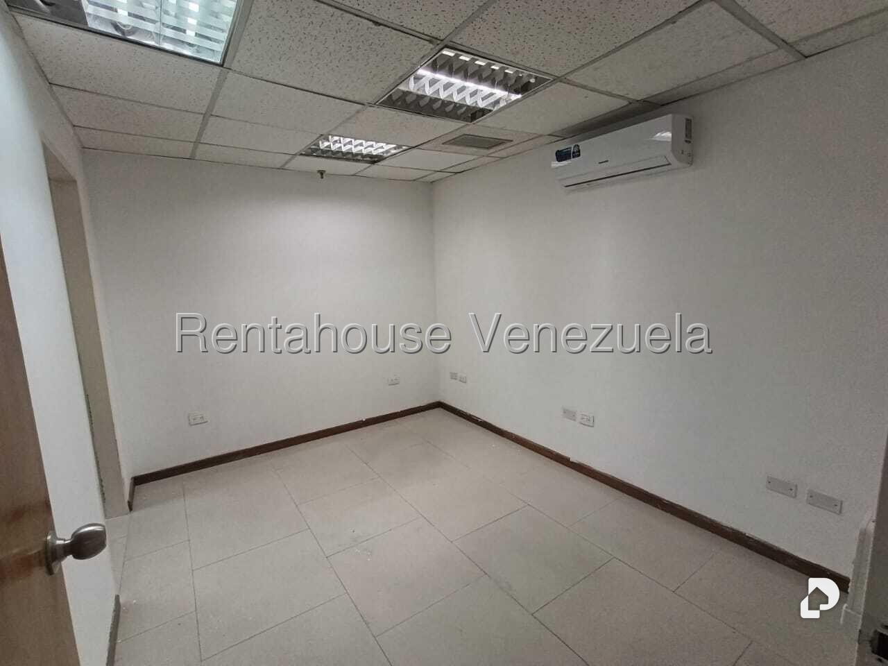 Oficina en El Bosque, Caracas