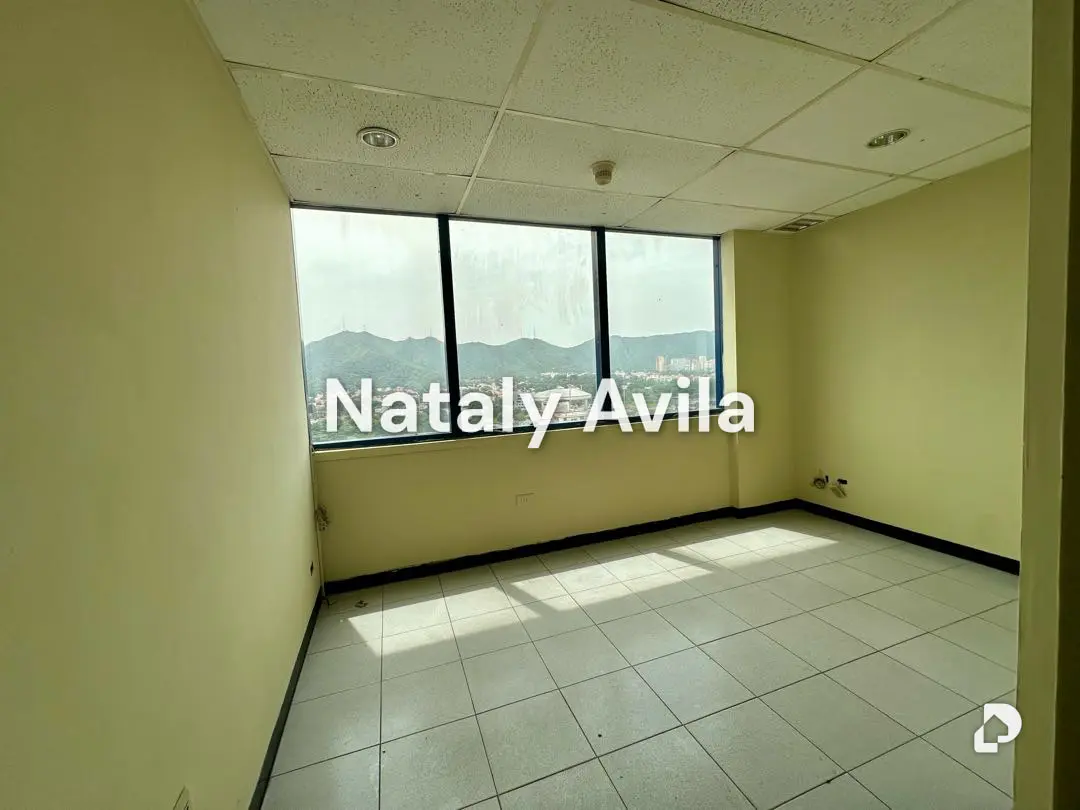 Oficina en Av. Bolívar Norte, Valencia – 7