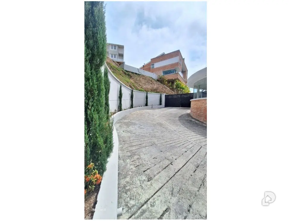 Casa en Parque El Retiro, Altos Mirandinos – 3