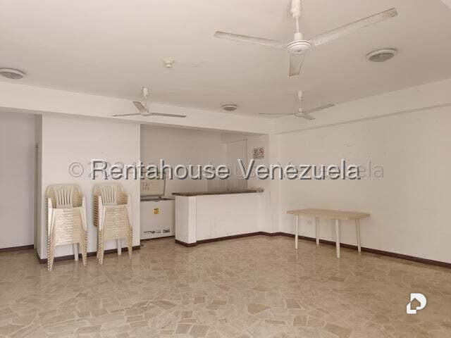 Apartamento en Los Chaguaramos, Caracas – 22