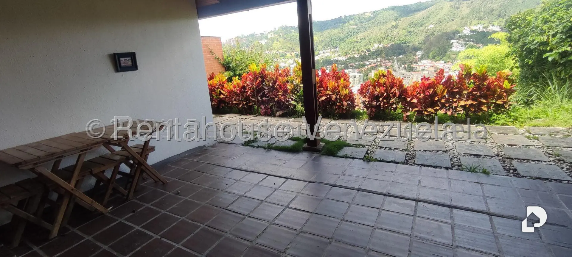 Townhouse in Los Naranjos (del Cafetal), Caracas – 17