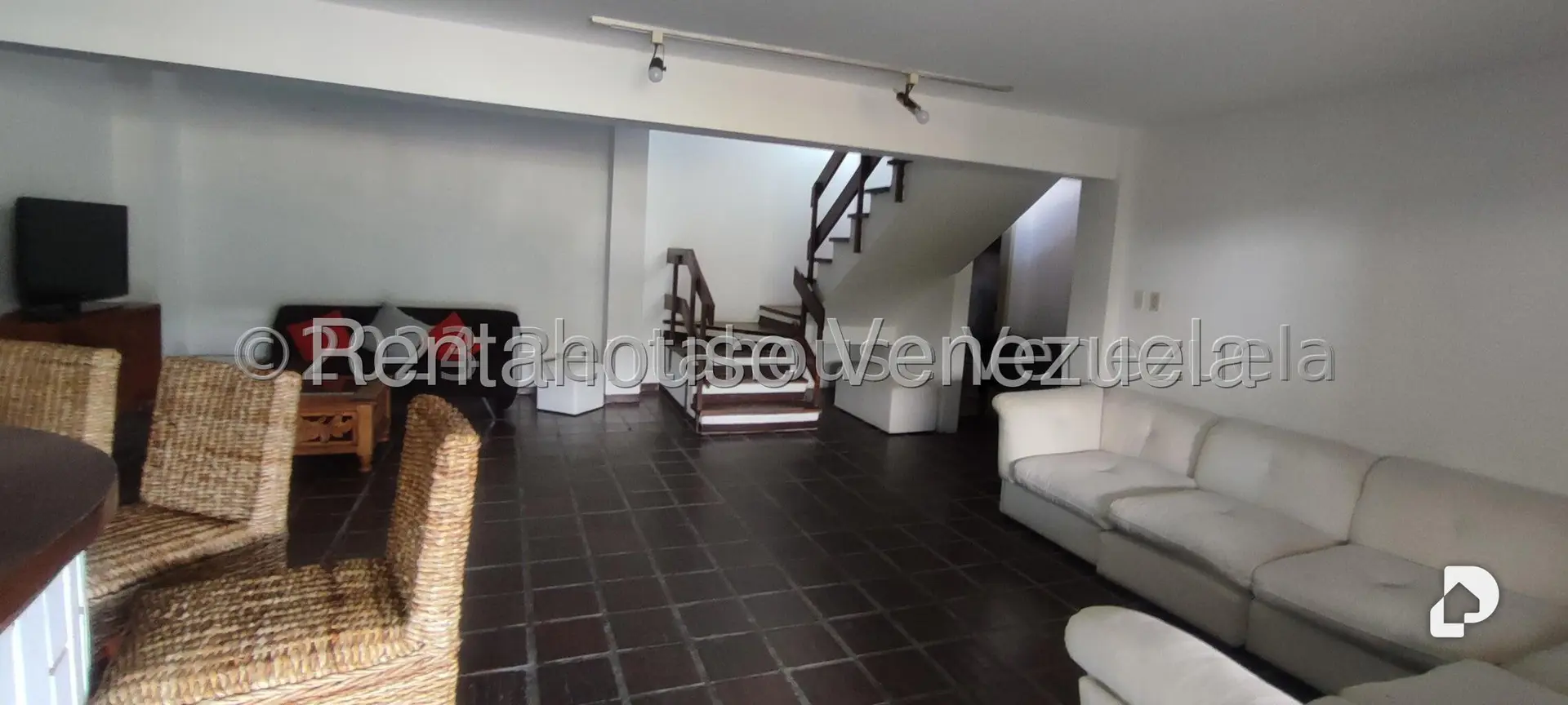Townhouse in Los Naranjos (del Cafetal), Caracas – 2
