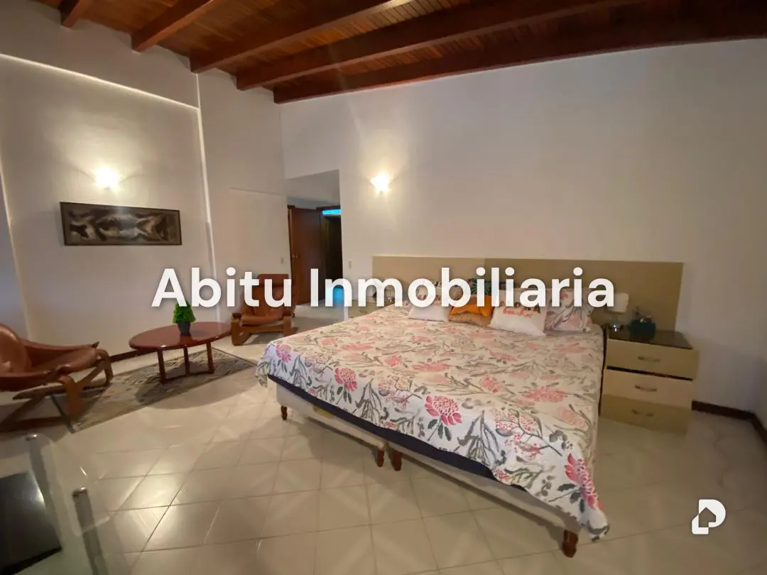 House in Colinas de Tamanaco, Caracas – 20
