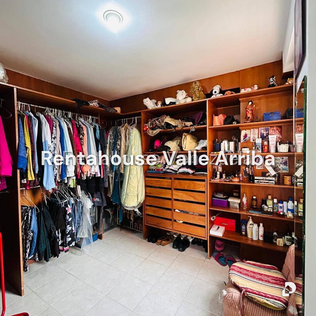 Apartamento en Las Esmeraldas, Caracas