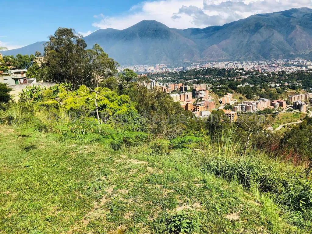 Terreno en Los Naranjos (del Cafetal), Caracas - 1