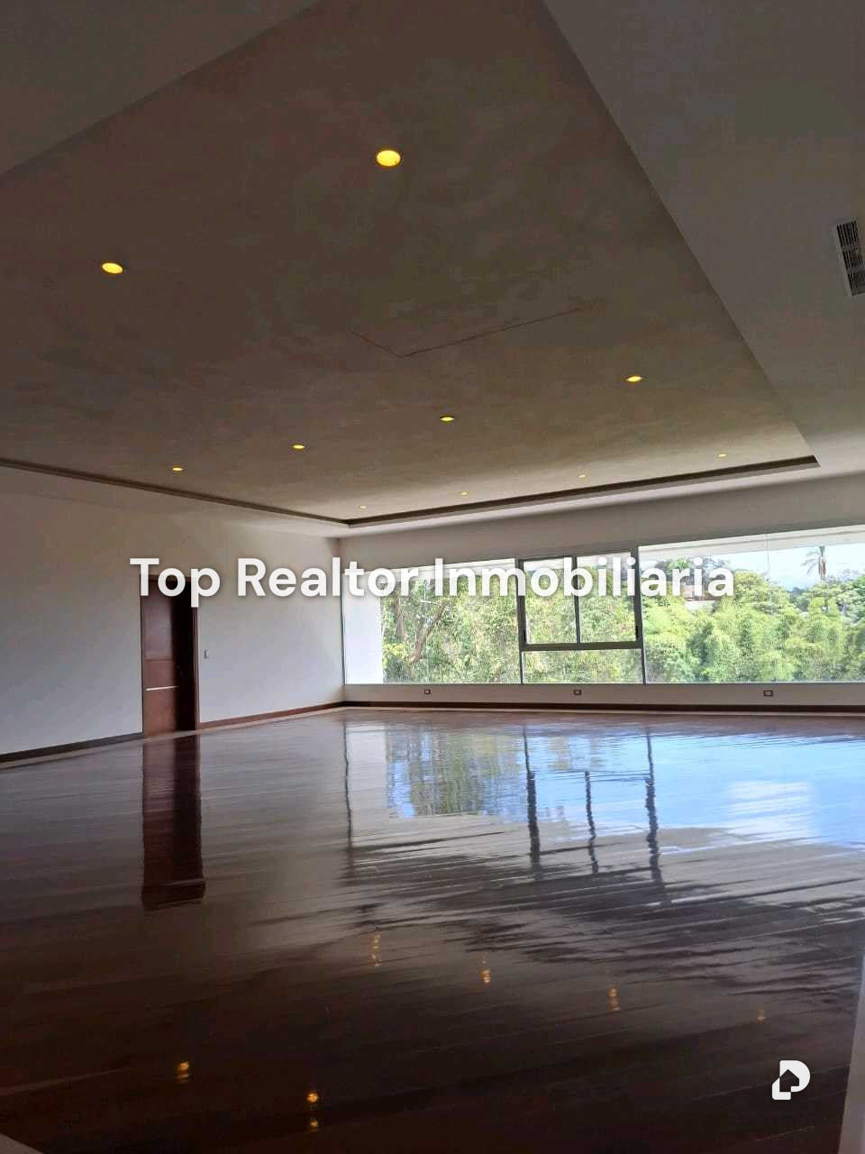 Casa en La Lagunita, Caracas – 20