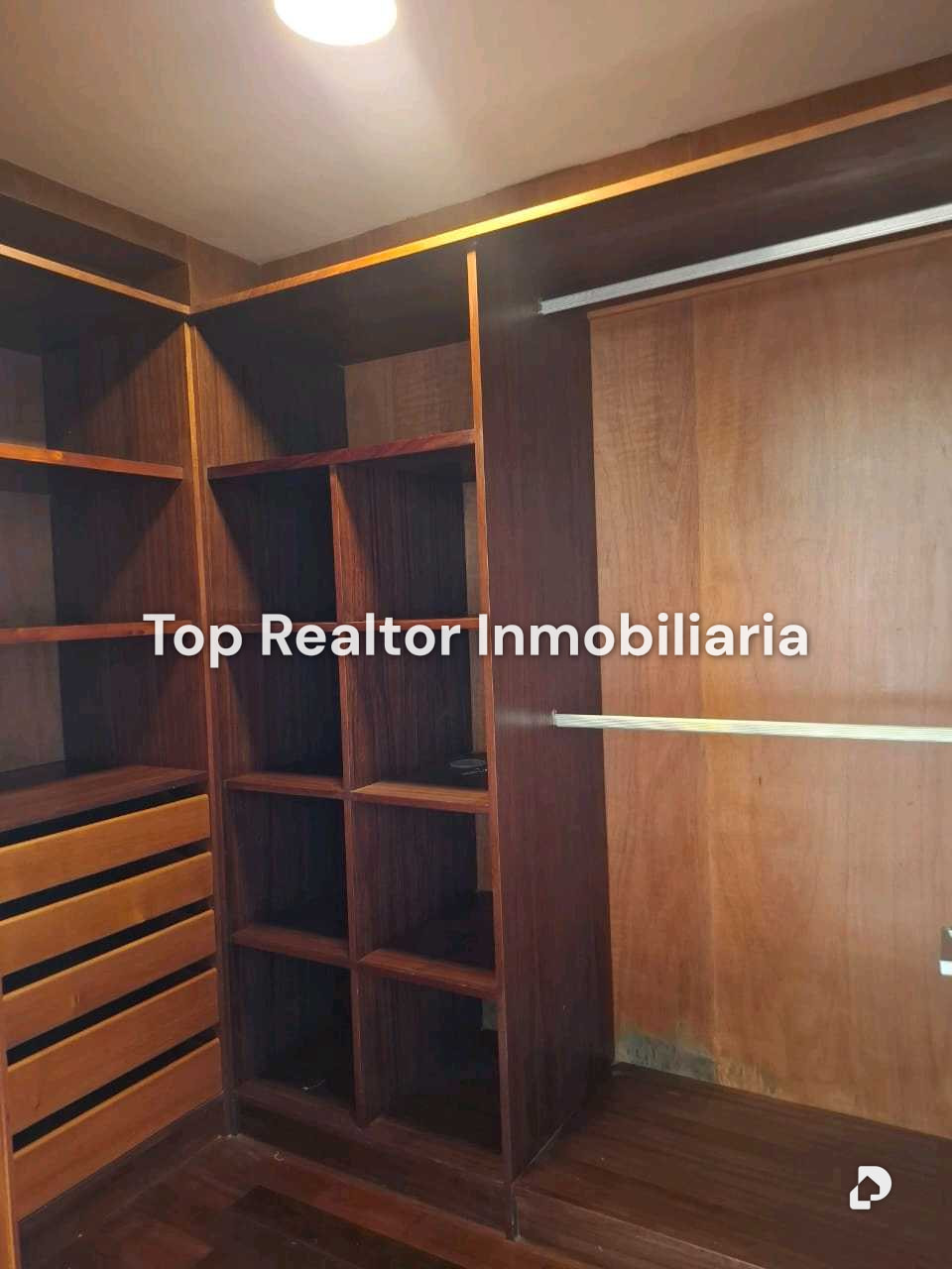 Casa en La Lagunita, Caracas – 27