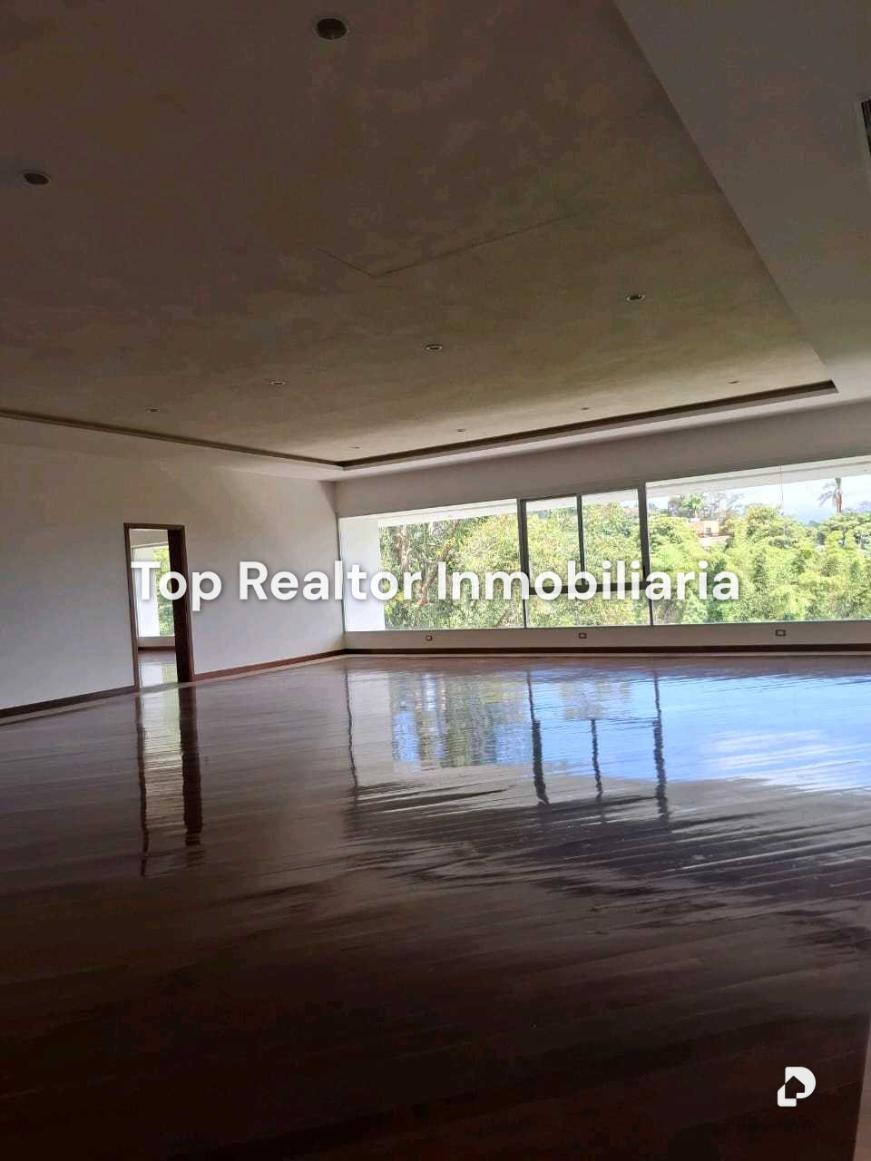 Casa en La Lagunita, Caracas – 12