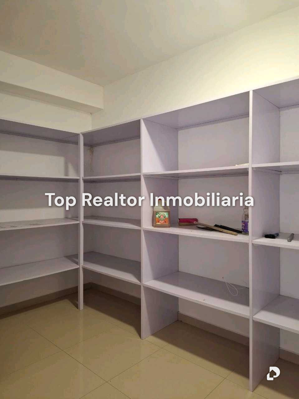 Casa en La Lagunita, Caracas – 9