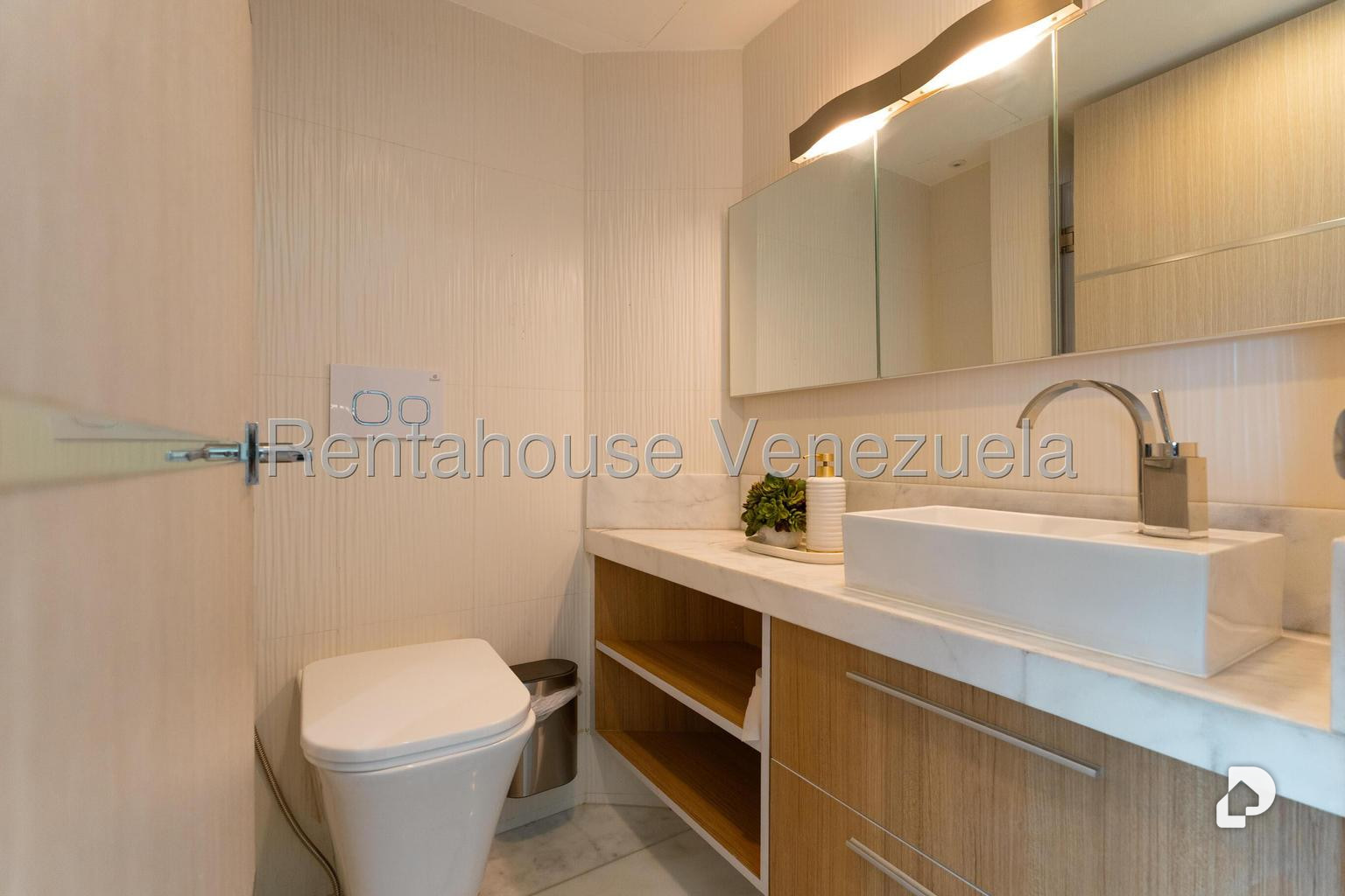 Apartamento en El Rosal, Caracas – 18
