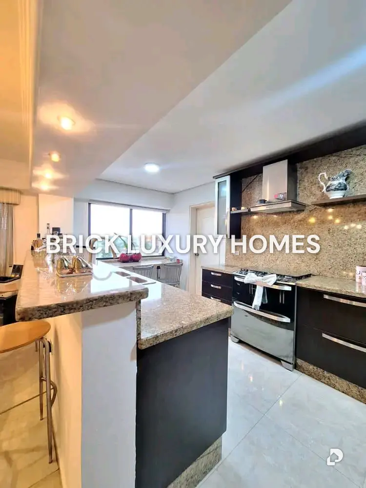 Penthouse en Complejo Turístico El Morro, Lechería – 3