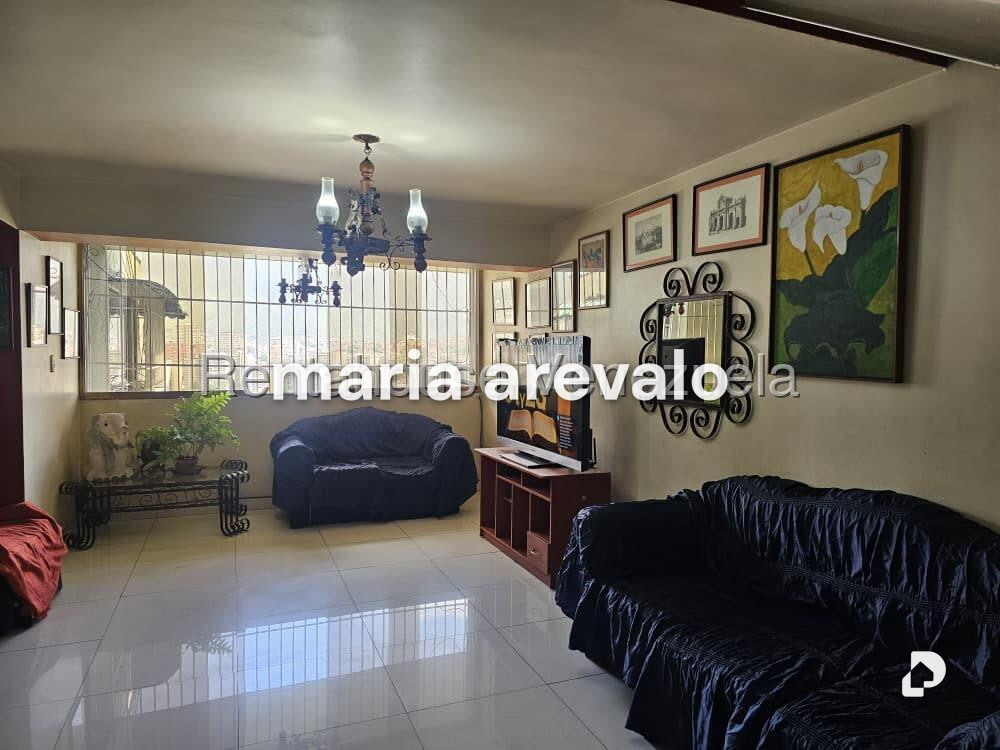 Apartamento en Colinas de La California, Caracas – 2
