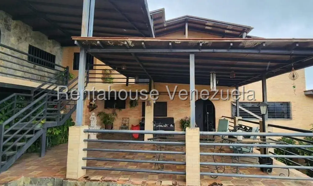 House in Caicaguana, Caracas - 1