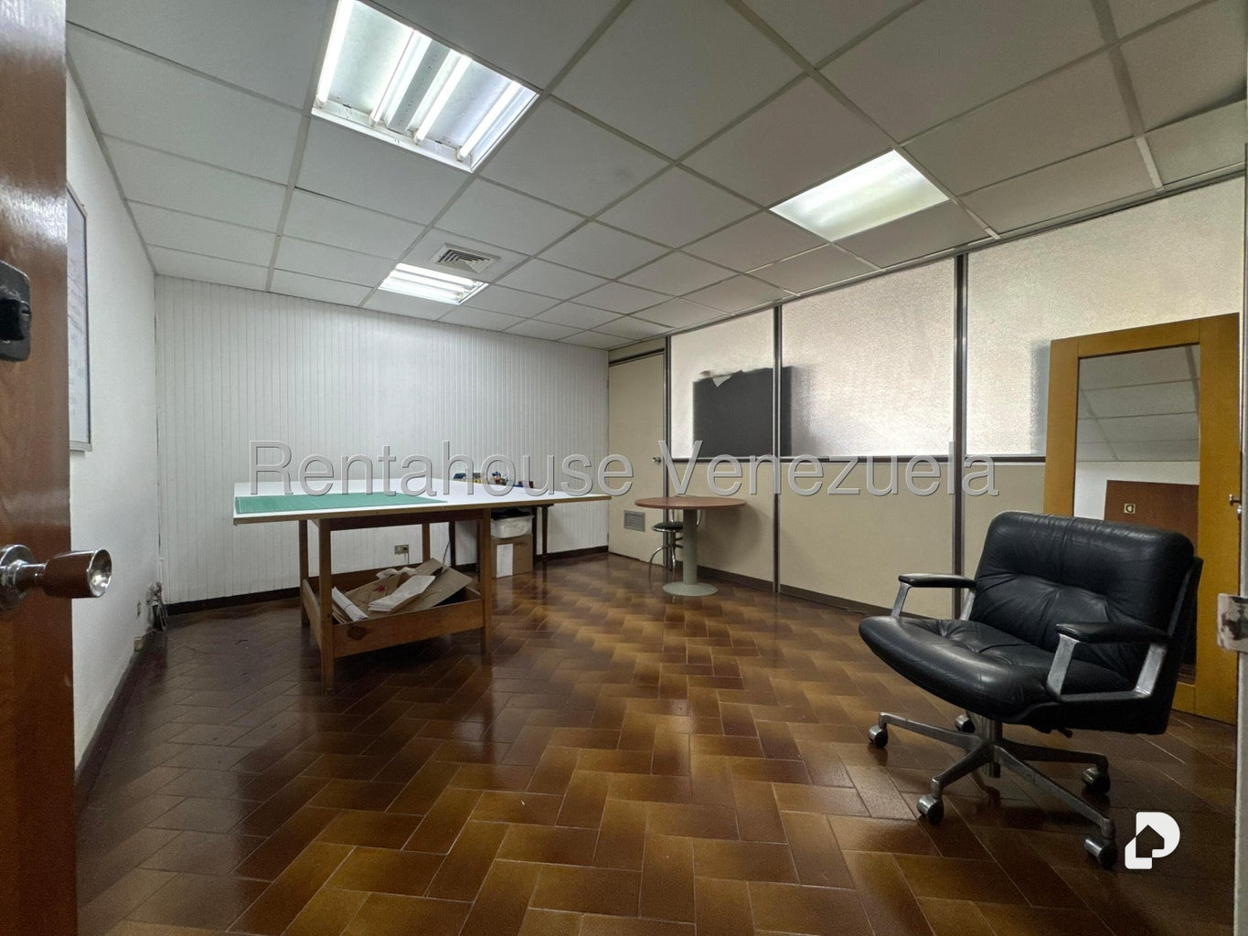 Oficina en Sabana Grande, Caracas – 13
