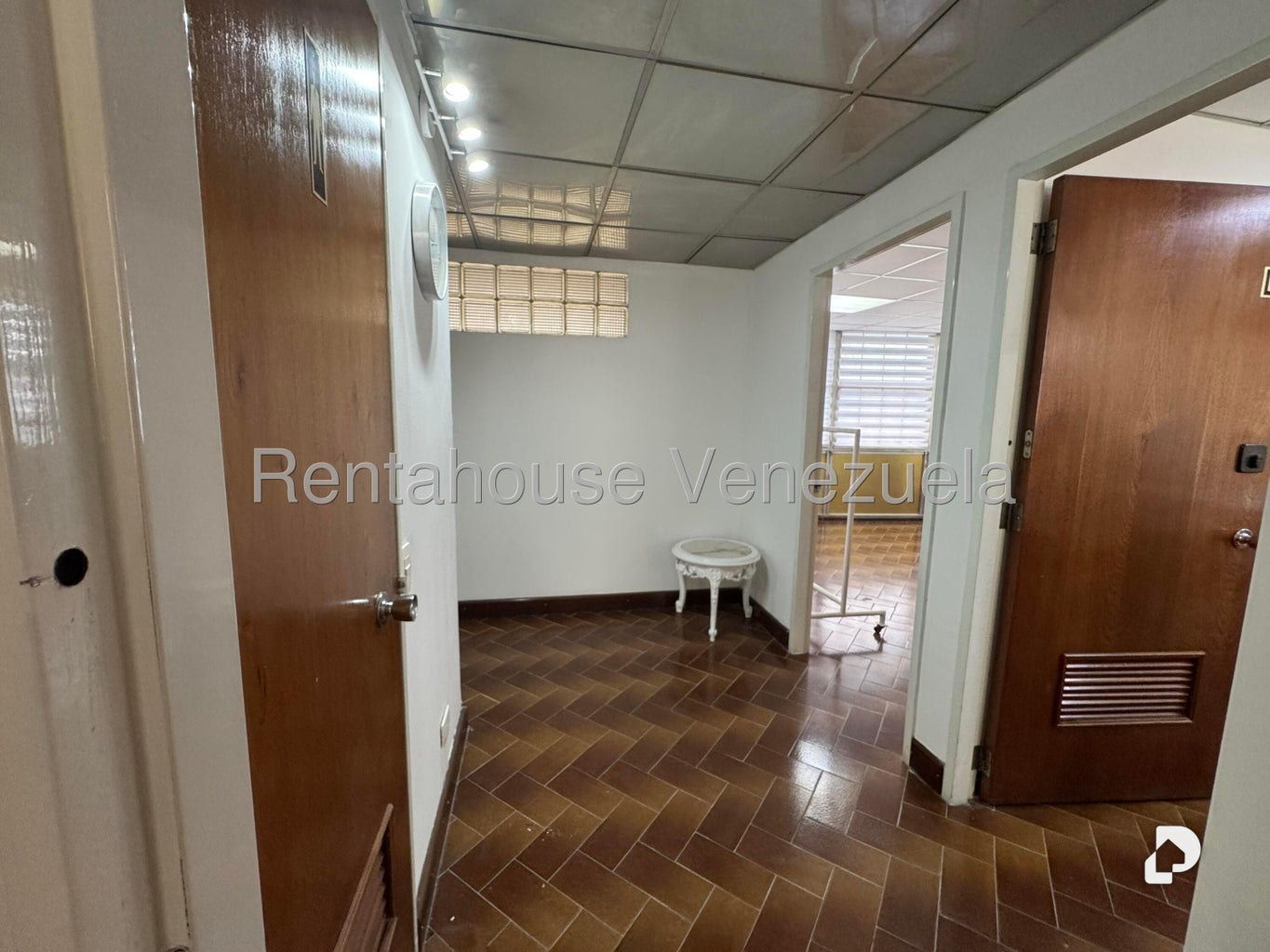 Oficina en Sabana Grande, Caracas – 16