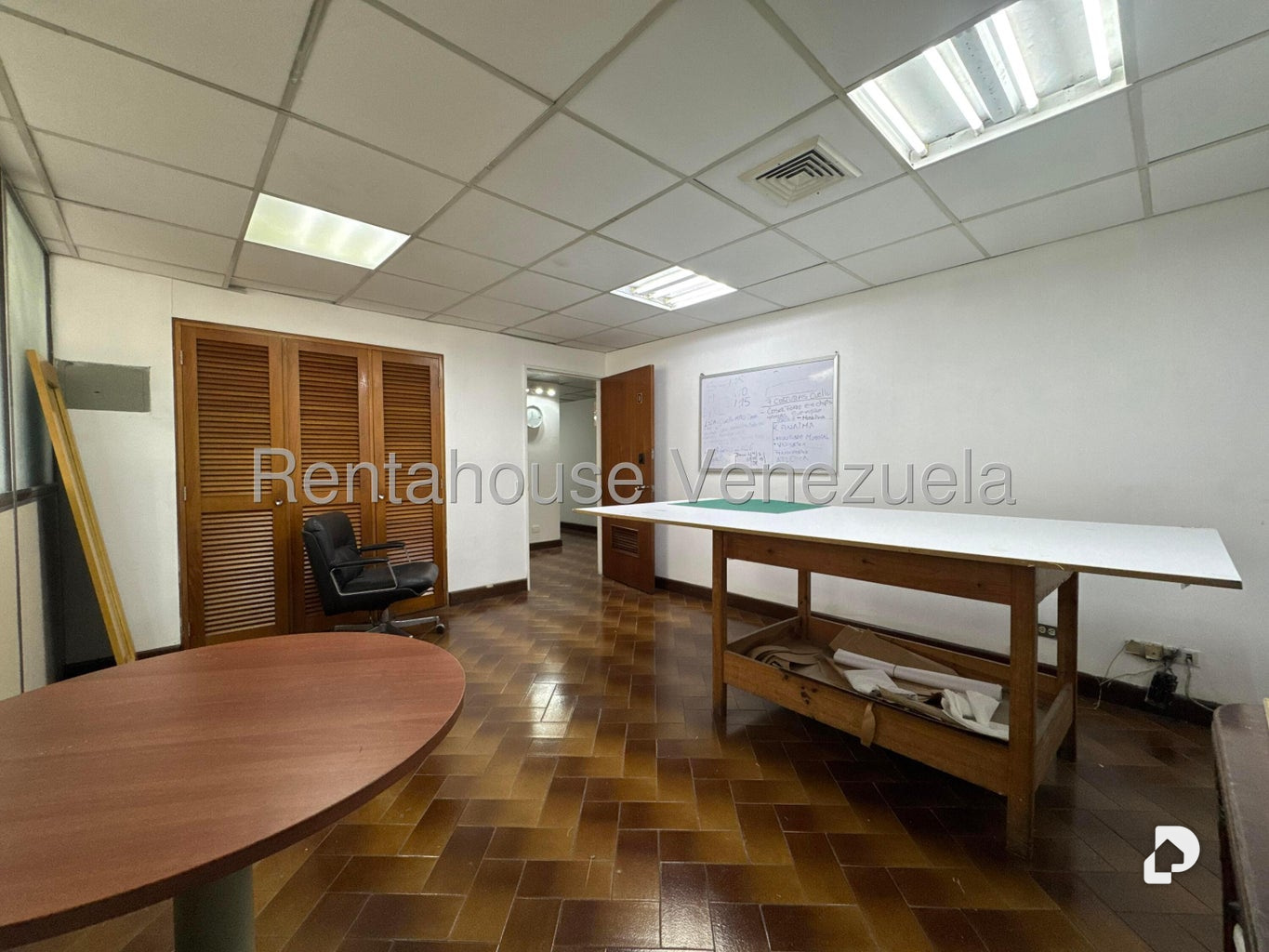 Oficina en Sabana Grande, Caracas – 14
