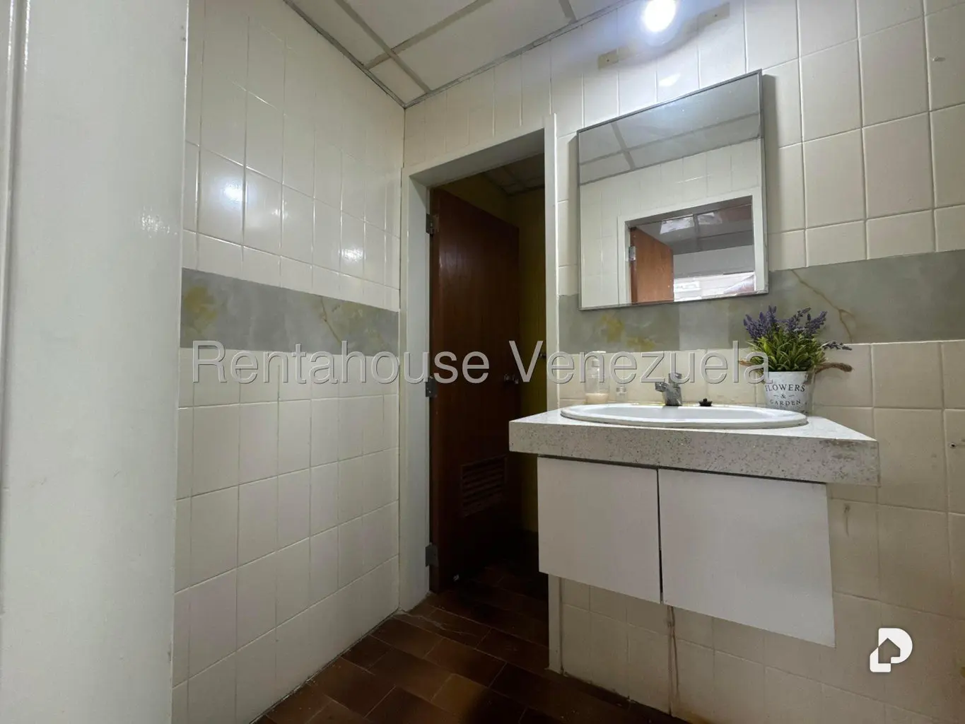 Oficina en Sabana Grande, Caracas – 11