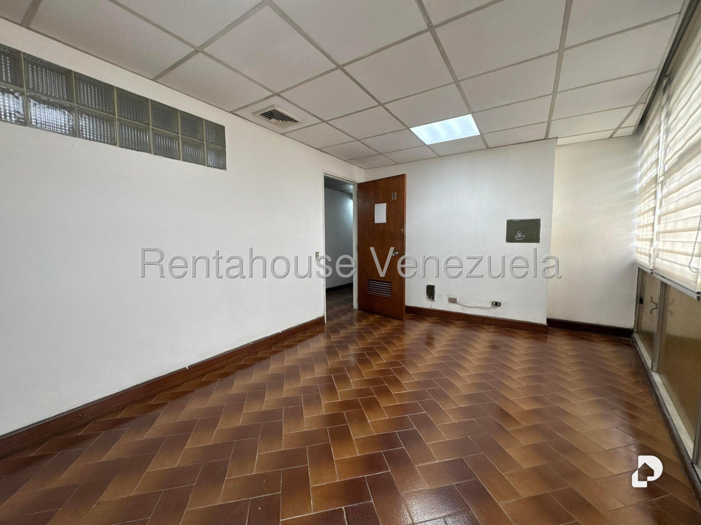 Oficina en Sabana Grande, Caracas – 8
