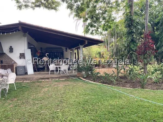 Casa en La Lagunita Country Club, Caracas - 1