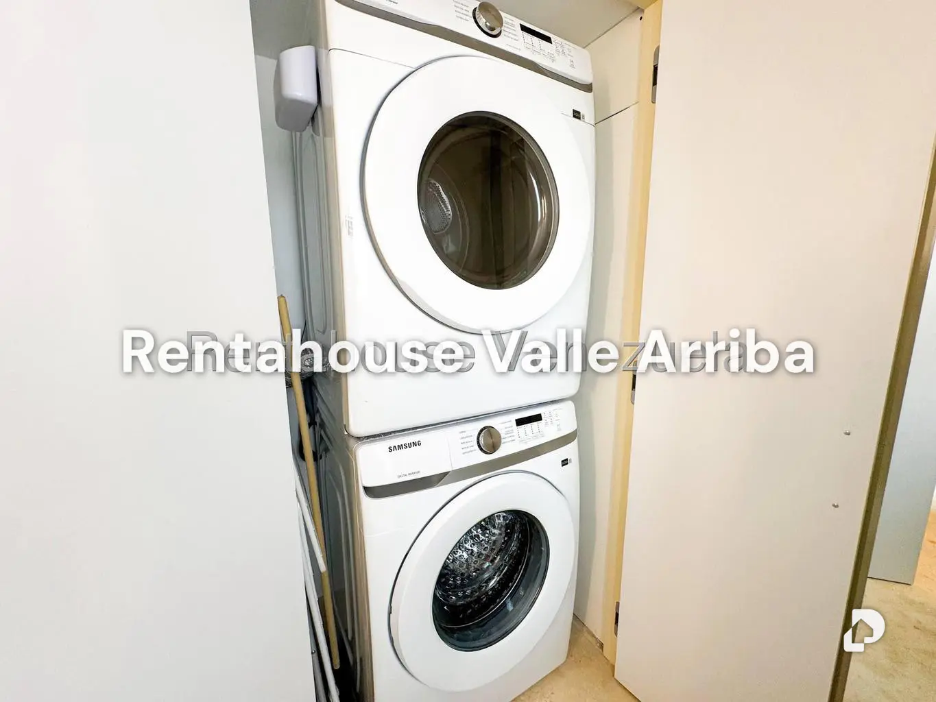 Apartamento en El Rosal, Caracas – 18