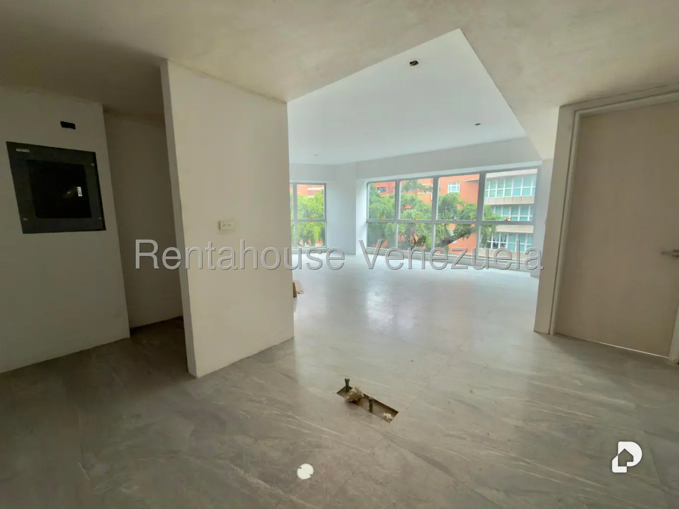 Apartamento en El Rosal, Caracas – 2