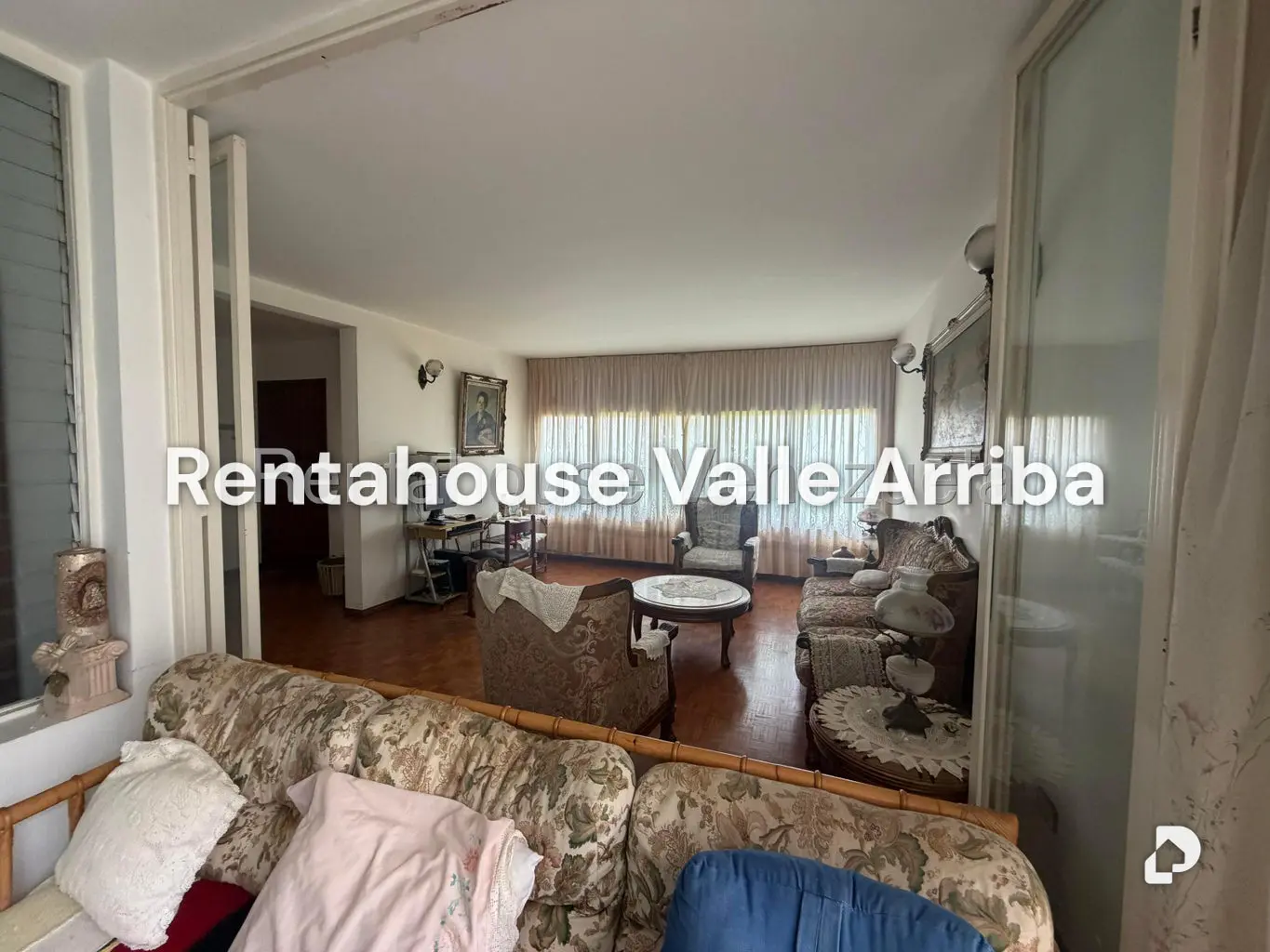 Casa en Lomas de La Lagunita, Caracas – 20