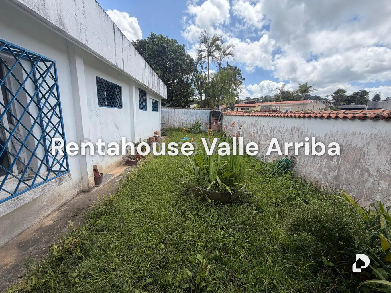 Casa en Lomas de La Lagunita, Caracas – 29