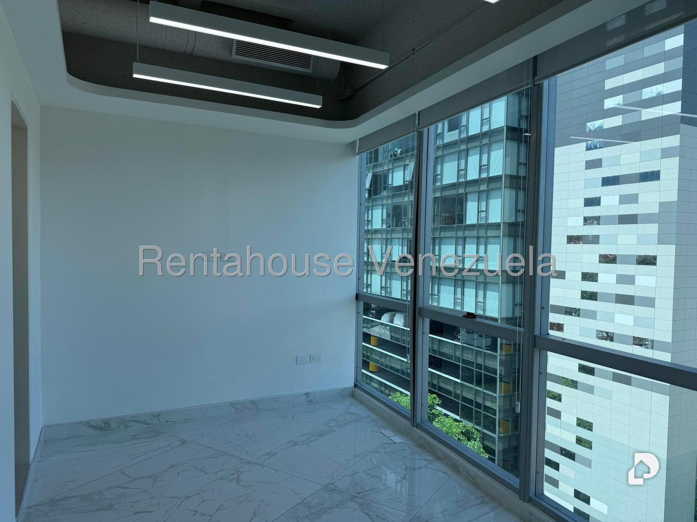 Oficina en Las Mercedes, Caracas – 8