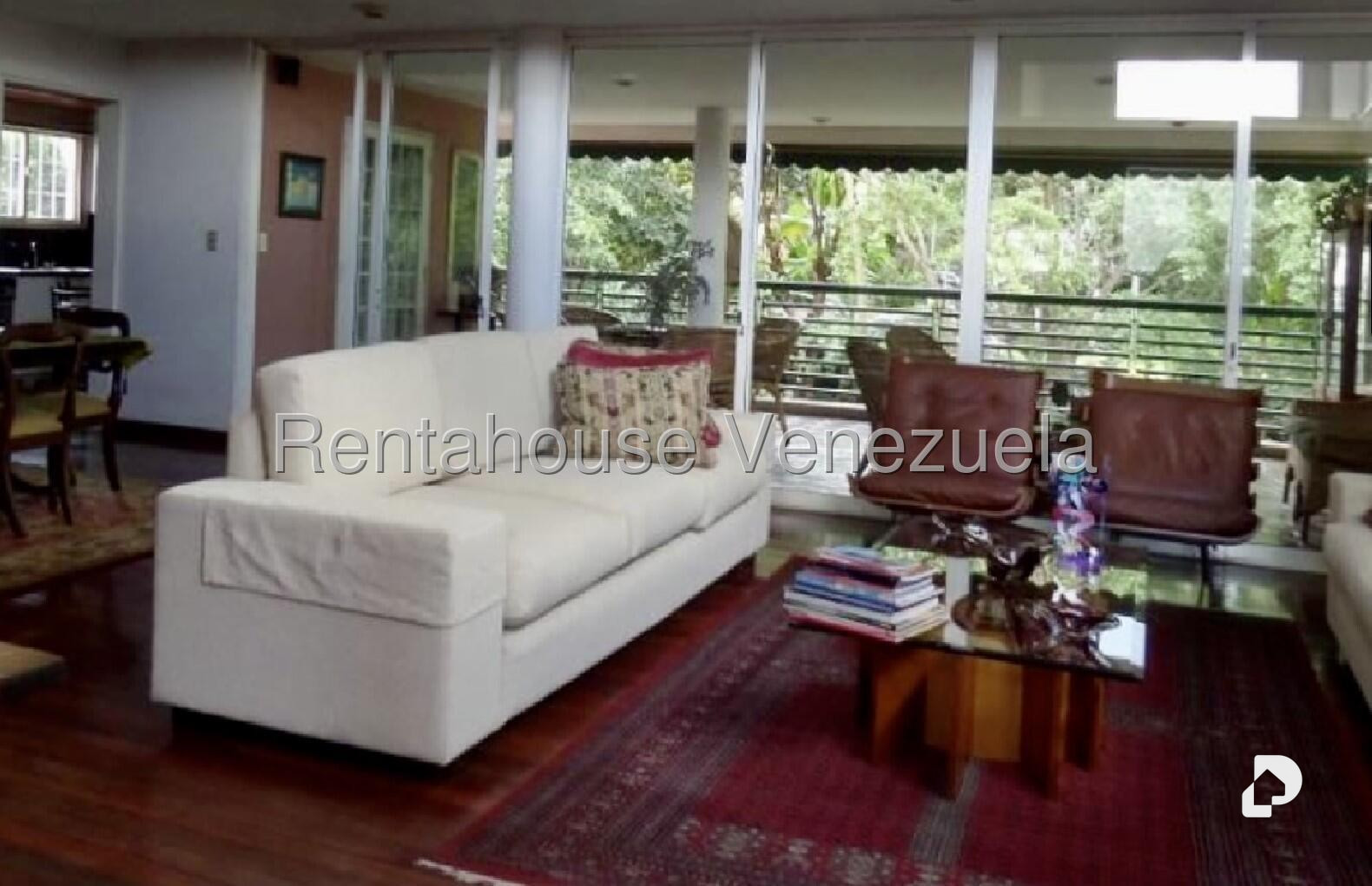 Casa en Altamira, Caracas – 16