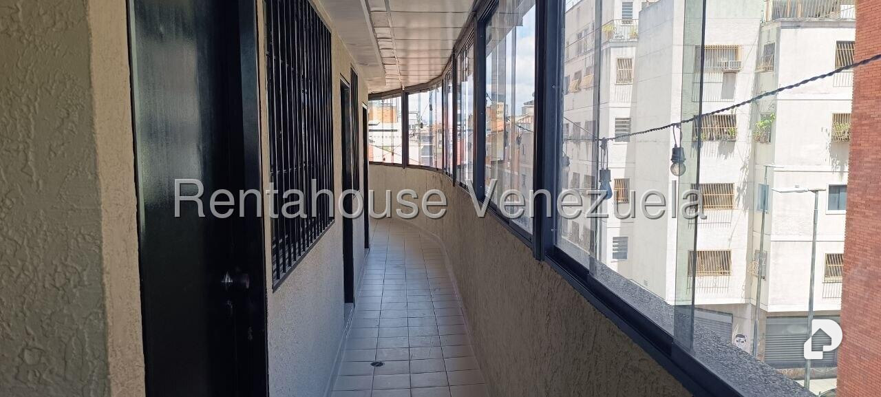 Edificio en Chacao, Caracas – 27