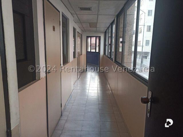 Edificio en Chacao, Caracas – 11