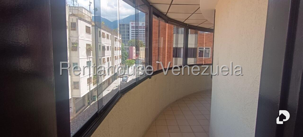 Edificio en Chacao, Caracas – 15