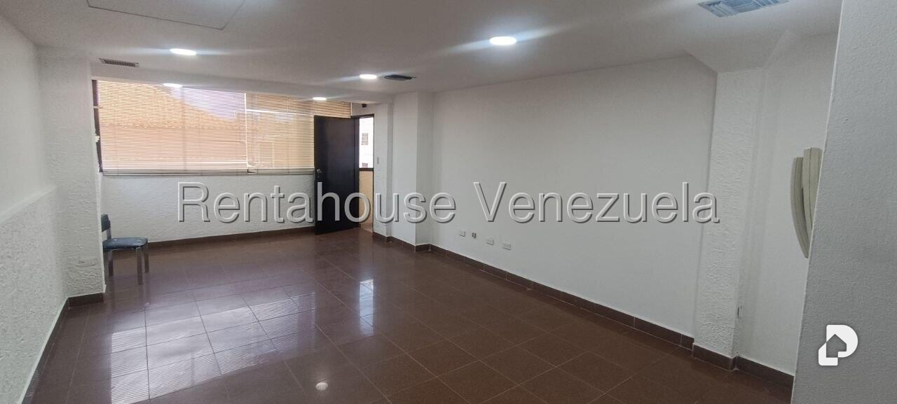 Edificio en Chacao, Caracas – 19
