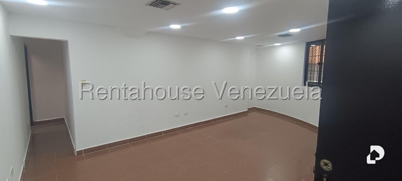 Edificio en Chacao, Caracas – 23