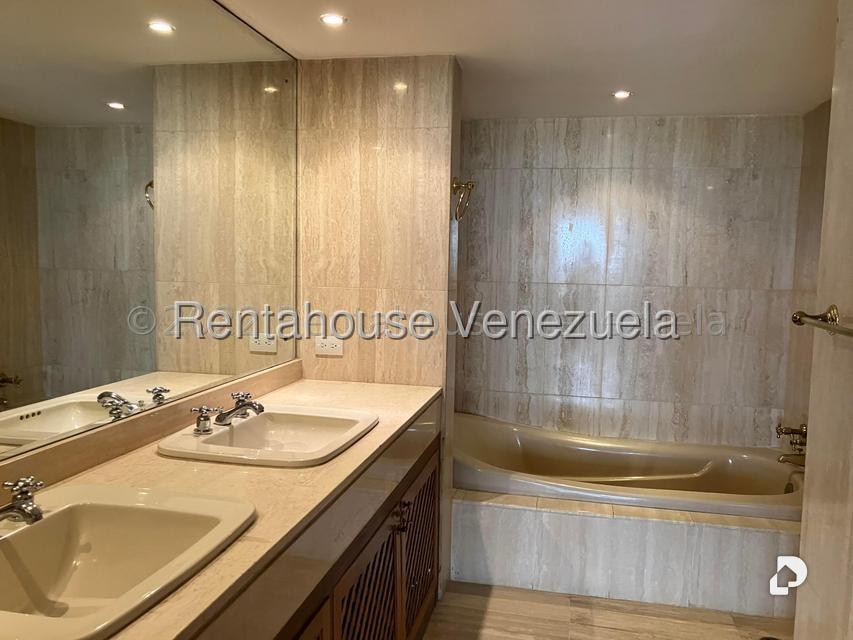 Apartamento en Colinas del Tamanaco, Caracas – 19