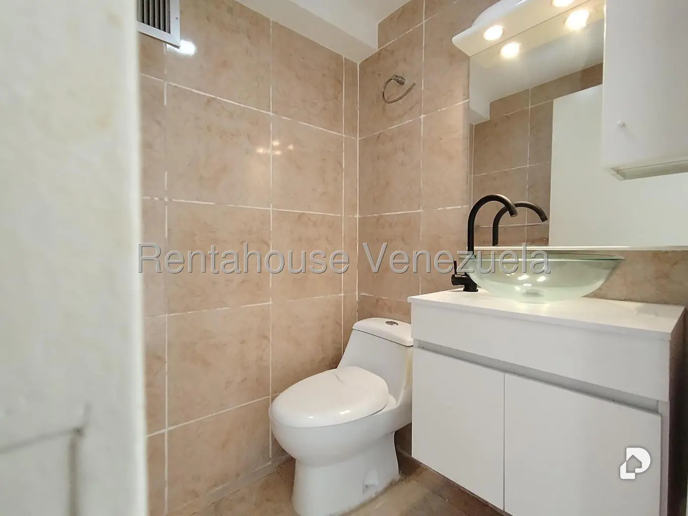 Apartamento en Altamira, Caracas – 9
