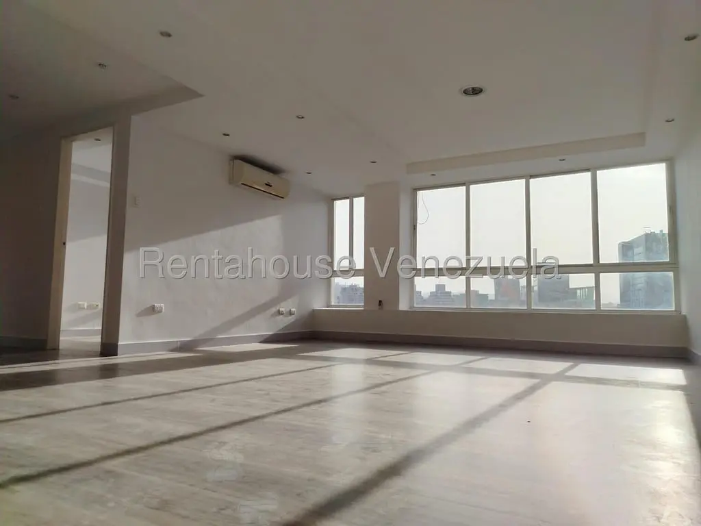 Apartamento en Altamira, Caracas - 1