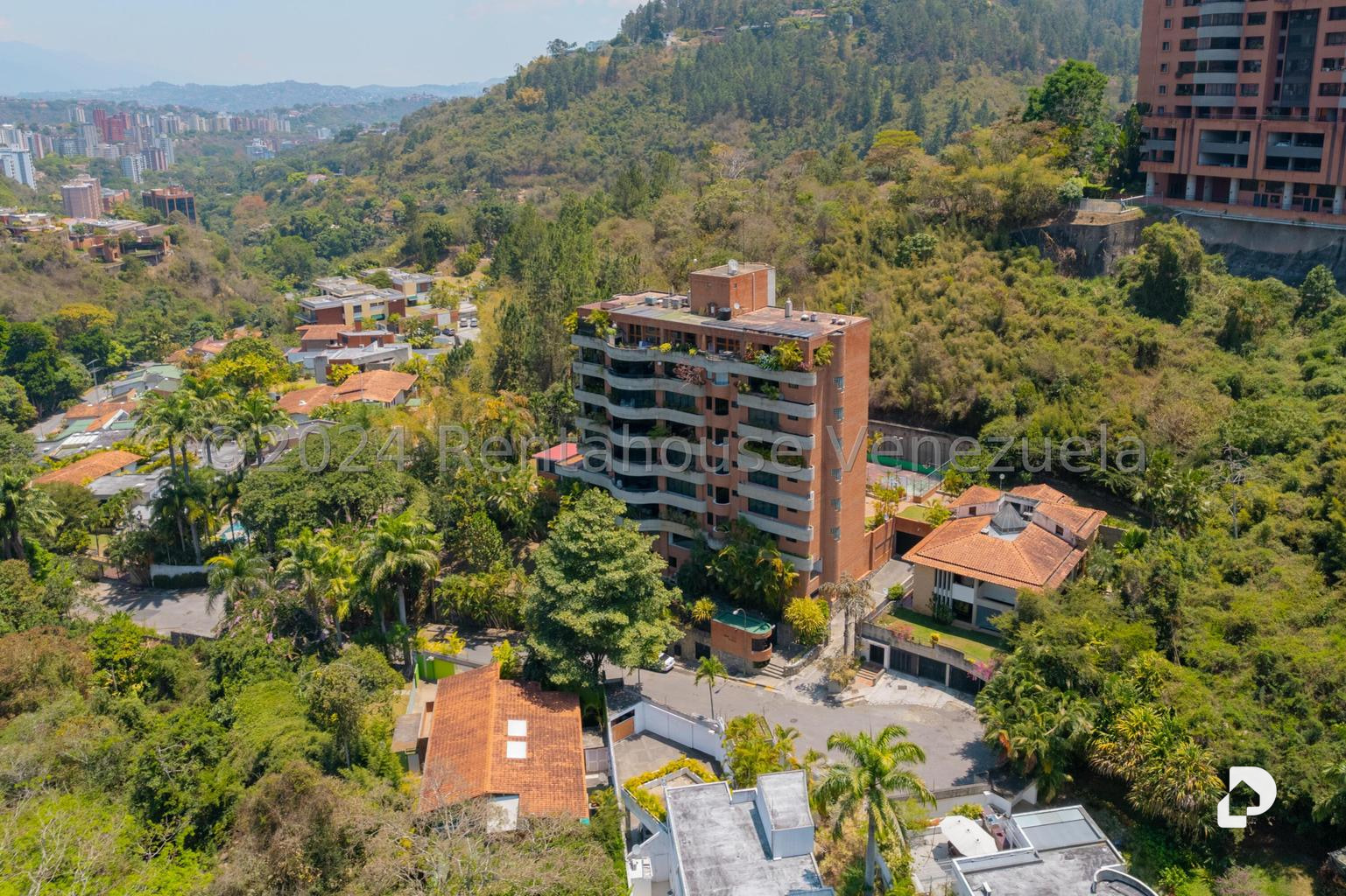 Apartamento en Colinas del Tamanaco, Caracas – 1
