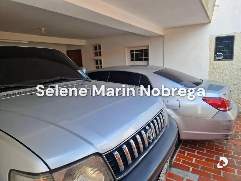 House in Santa Paula, Caracas – 27