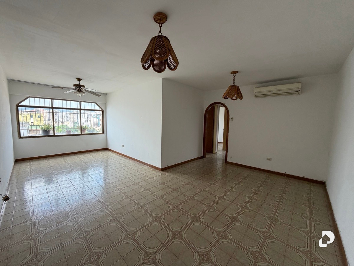 Apartamento en Parroquia Urbana San José, Valencia – 1