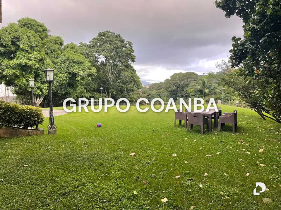 Terreno en Valle Arriba, Caracas – 1