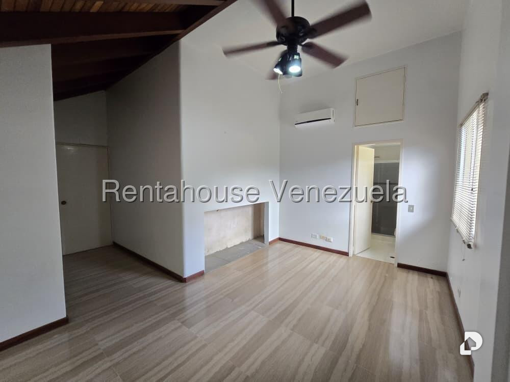 Apartamento en Cumbres de Curumo, Caracas – 28